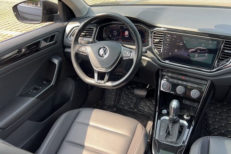 Used Volkswagen T-ROC 2021 280TSI DSG Two-Wheel Drive Comfort Connect Edition