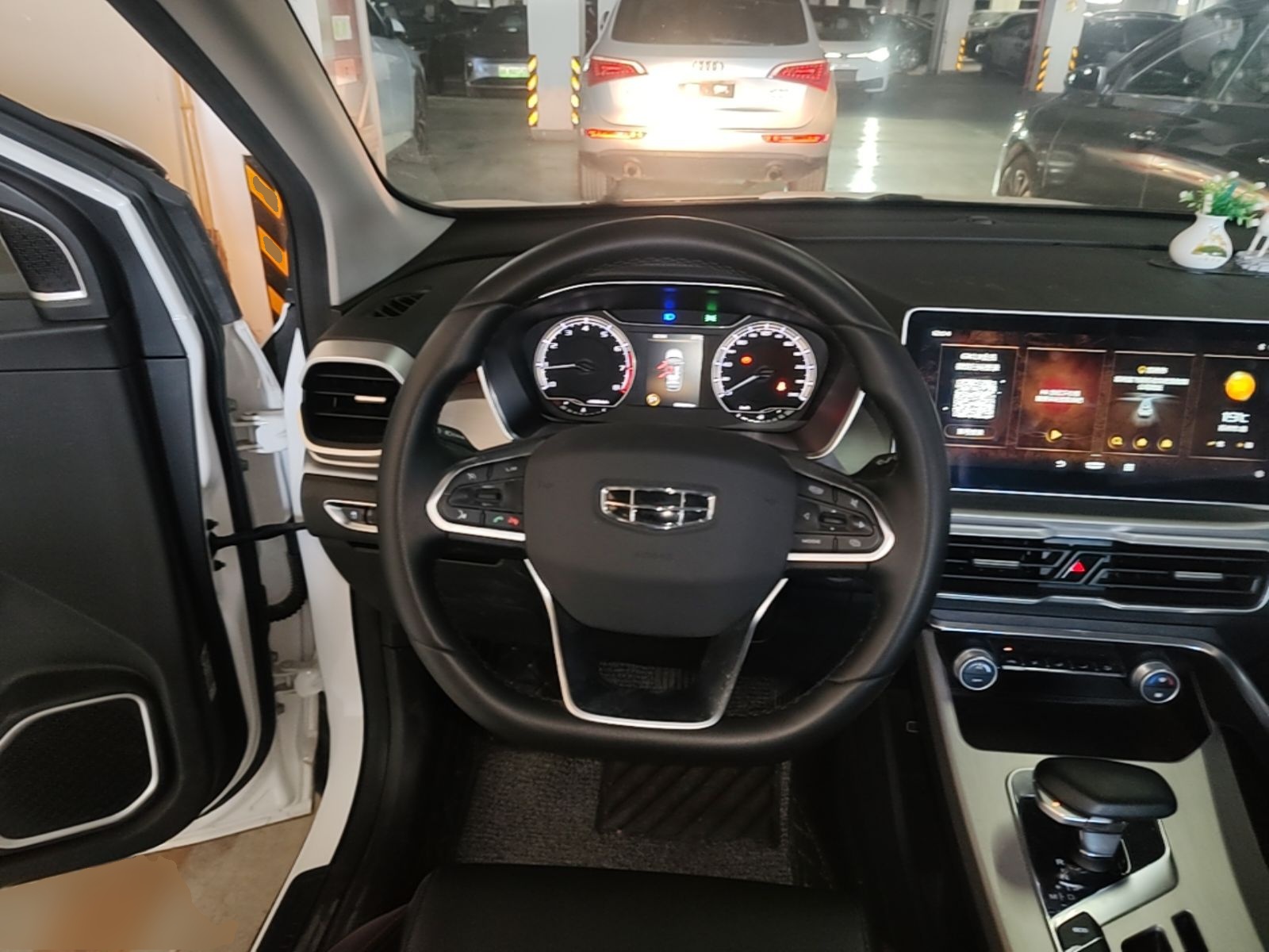 Geely Auto Coolray 2021 1.4T DCT Diamond Edition — снимка 13
