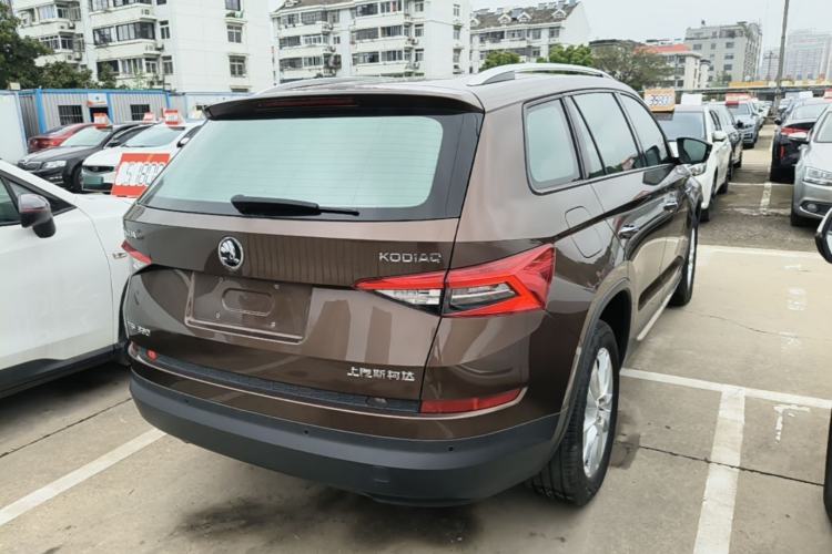 Used Skoda Kodiaq 2017 TSI330 5-Seat Two-Wheel Drive Luxury Edition Rear Right 45 Deg