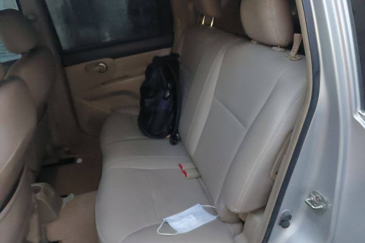 Used Nissan Livina 2013 Jingrui 1.6XL Manual Comfort Edition
