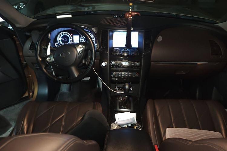 Used Infiniti QX70 2013 3.7L Standard Edition