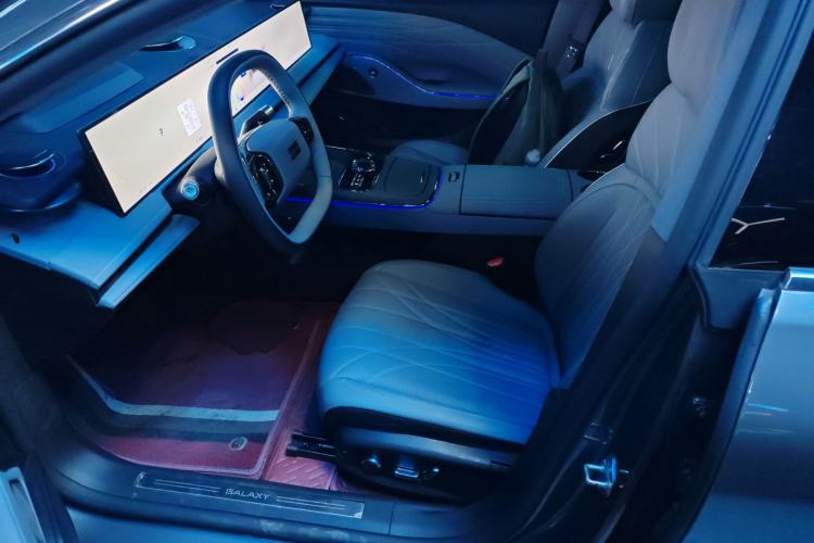 Used Geely Galaxy E8 2025 575 km Exploration Intelligent Driving Edition Left Front Seat