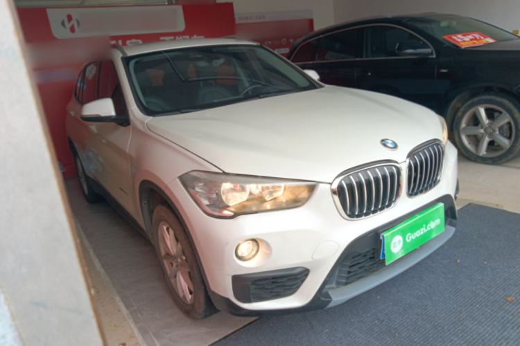 Used BMW X1 2016 sDrive18Li Fashion Model Front Right 45 Deg