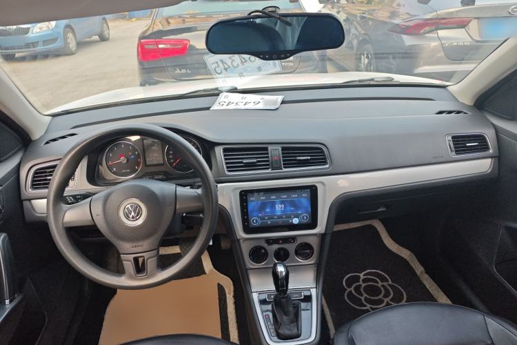 Used Volkswagen Gran Lavida 2013 1.6L Automatic Comfort Model