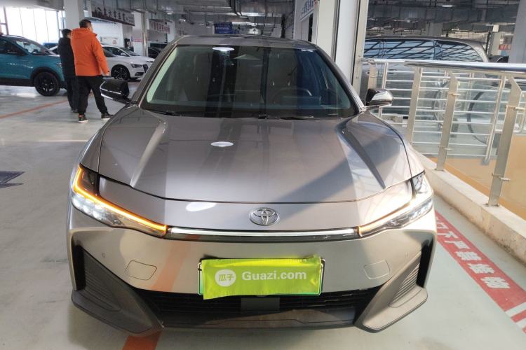 Used Toyota bZ3 2023 616 km Long-Range PRO