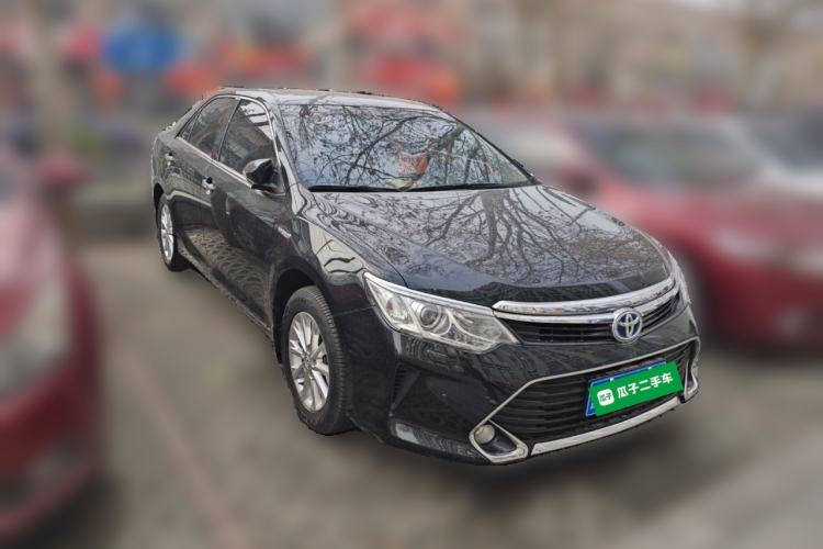 Used Toyota Camry 2016 Dual-Engine 2.5 HG 10th Anniversary Deluxe Navigation Edition Front Right 45 Deg