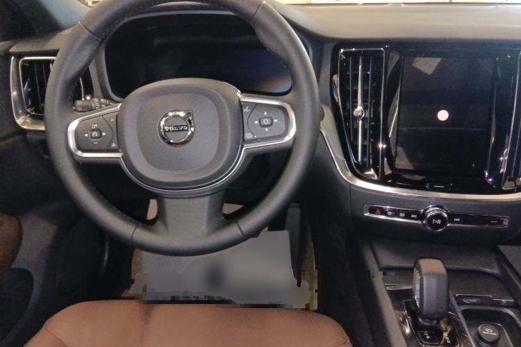 Used Volvo S60 2026 Model B4 Zhiyi Luxury Edition Steering Wheel
