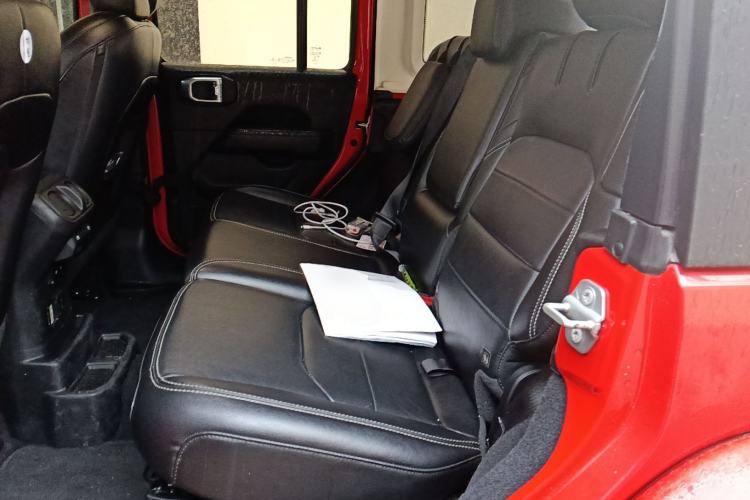 Used Jeep Wrangler New Energy 2021 Four-Door 2.0T 4xe Sahara Left Rear Seat