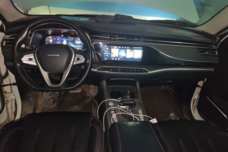 Used CHANGAN OSHAN X7 2020 1.5T Automatic Parking with Facial Recognition – Spacey & Carefree Edition