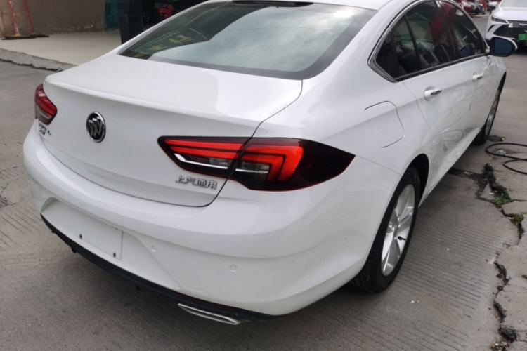 Used Buick Regal 2019 Revised 20T Luxury Version China VI Standard Rear Right 45 Deg