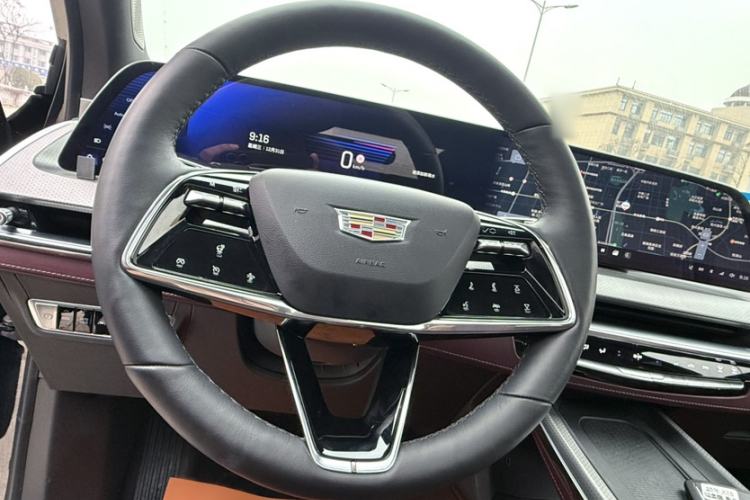 Used Cadillac XT5 2025 2.0T Platinum Edition
