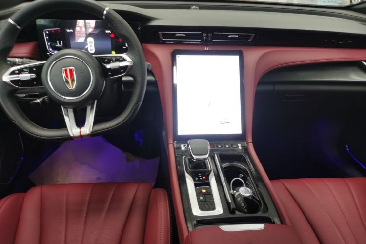 Used Hongqi H5 2025 1.5T DCT Xuan Ying Edition Center Console