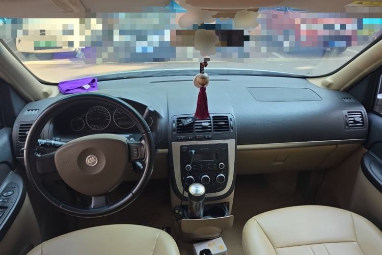 Used Buick GL8 2014 2.4L Executive Edition Center Console