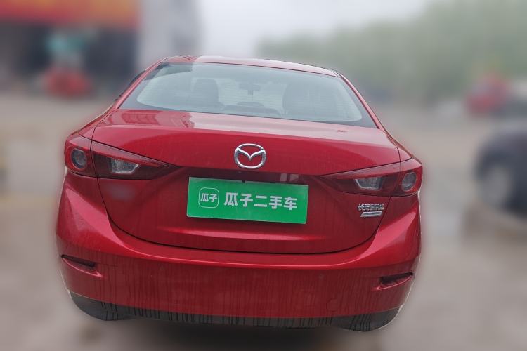 Used Mazda 3 Axela 2016 Sedan 1.5L Manual Luxury Model