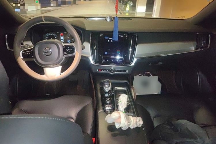 Used Volvo S90 2021 B5 Zhiyi Sport Edition

