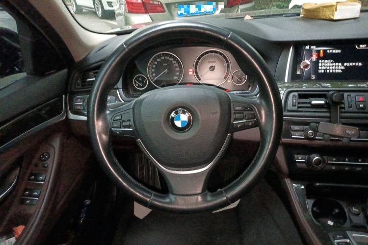 Used BMW 5 Series 2014 525Li Luxury Design Package