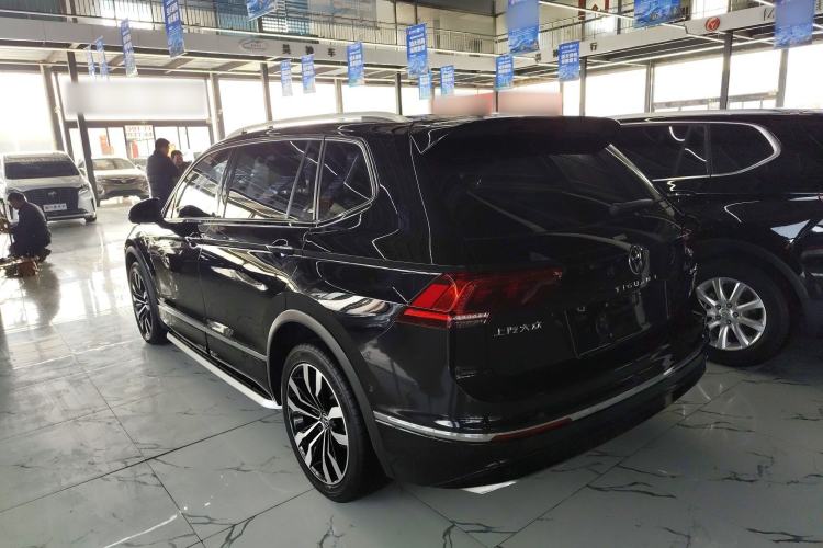 Used Volkswagen Tiguan L 2021 380TSI Automatic All-Wheel Drive R-Line Comfort Plus 7-Seater