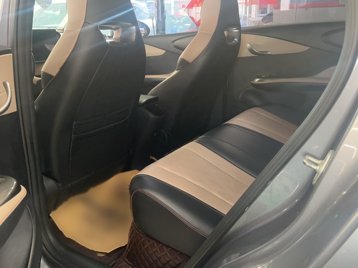 BYD Dolphin 2023 420 km Fashion Edition — снимка 16