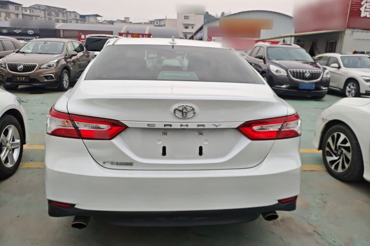Used Toyota Camry 2022 2.0GVP Premier Edition

