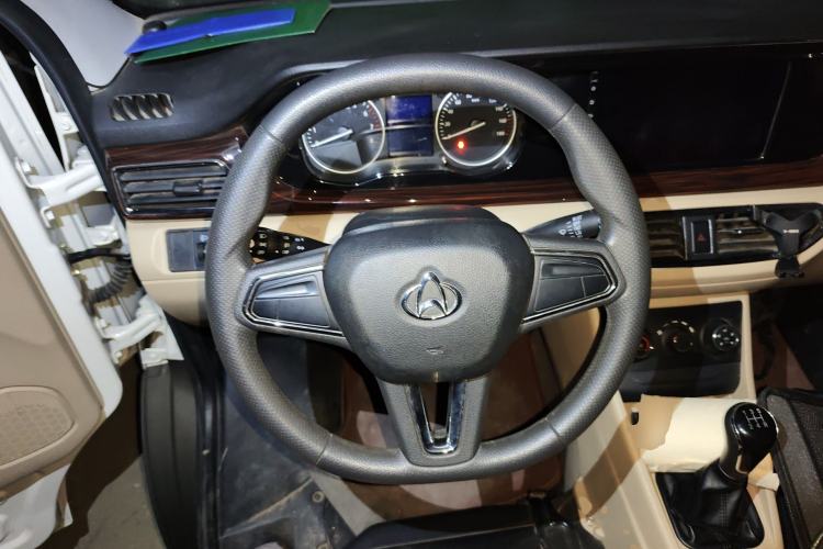 Used CHANGAN KUAYUE Xing V5 2021 1.5L Jinbao Edition Comfort Version JL473QH Steering Wheel