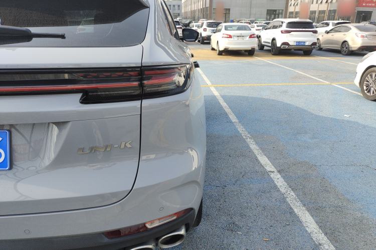 Used Changan UNI-K 2024 2.0T Two-Wheel Drive YueShang Trim