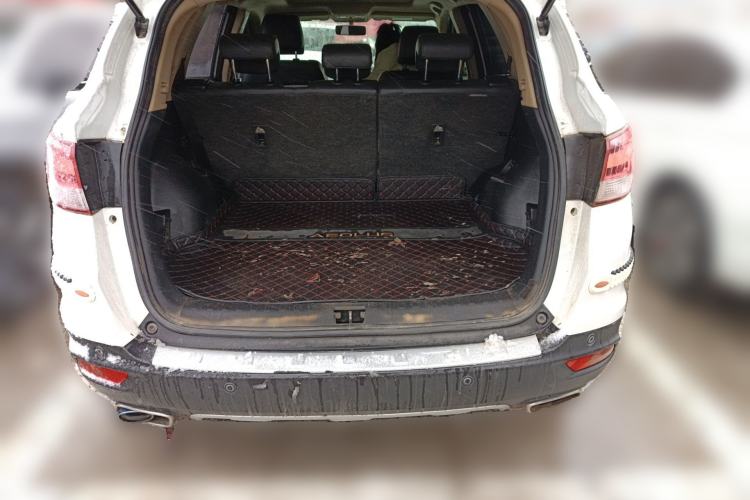 Used Dongfeng Aeolus AX7 2015 2.0L Manual Zhiyi Trim
