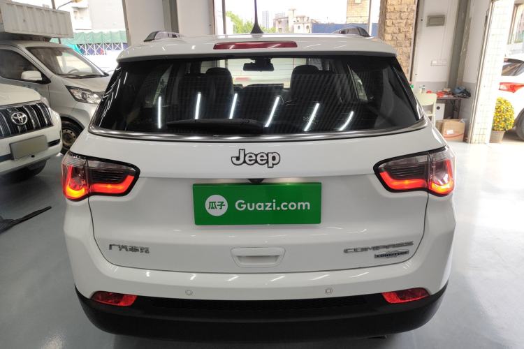 Used Jeep Compass 2017 200T Automatic Family Edition
