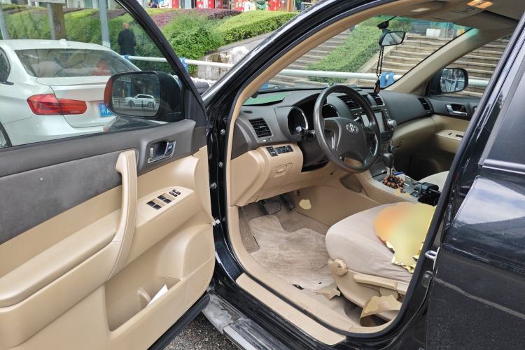 Used Toyota Highlander 2009 3.5L 4x4 7-Seater Elite Edition Driver Seat