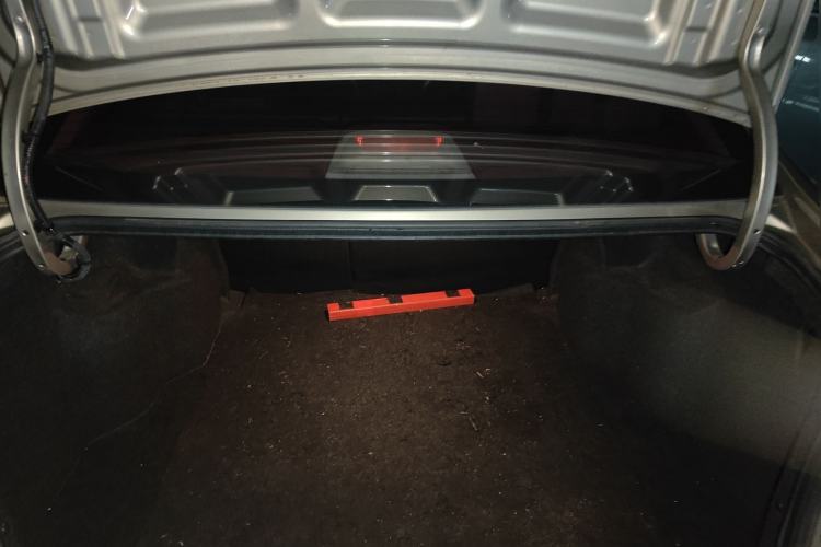 Used Roewe 360 2015 1.5L Automatic Luxury Edition
