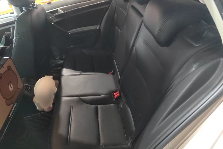 Used Volkswagen Golf 2016 230TSI Automatic Comfort Version
