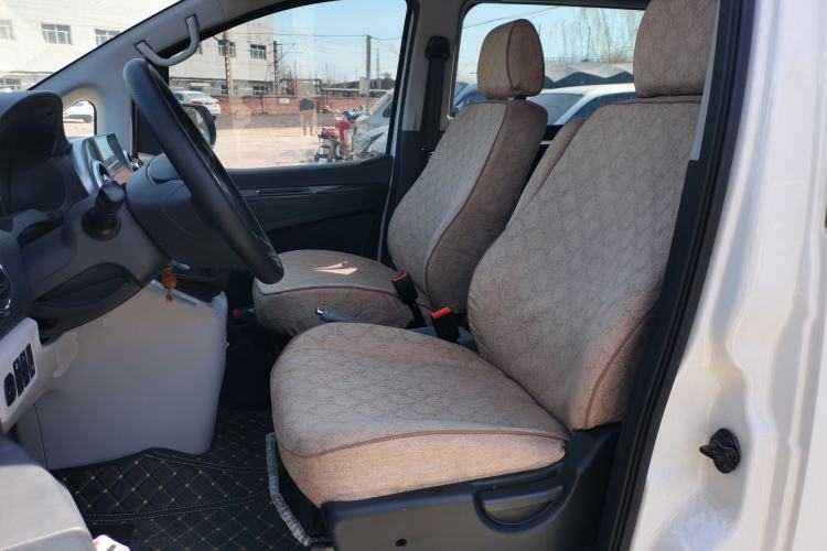 Used JAC Refine M3 2025 PLUS 1.8L Manual Classic Edition 5 Seats