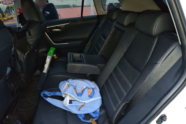 Used Toyota RAV4 2021 2.0L CVT Two-Wheel Drive Fashion PLUS Edition Left Rear Seat