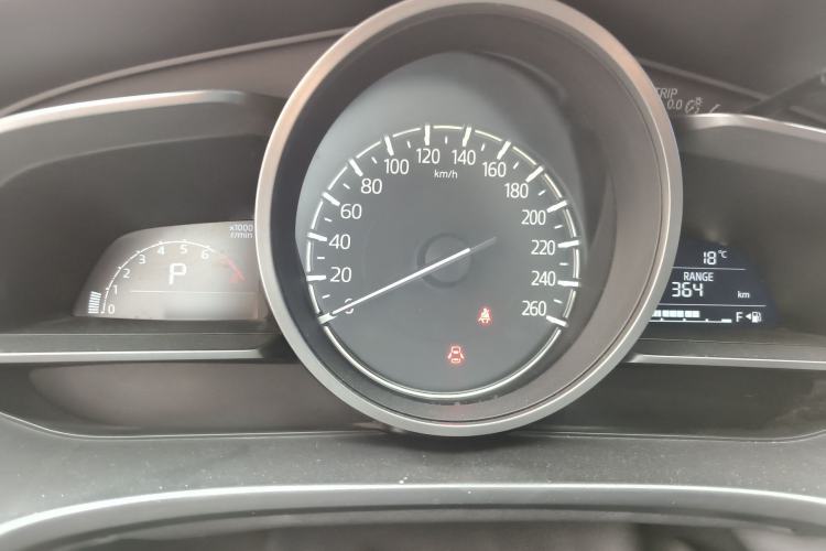 Used Mazda 3 Axela 2017 Hatchback 2.0L Automatic Luxury Model Emission Standard China V