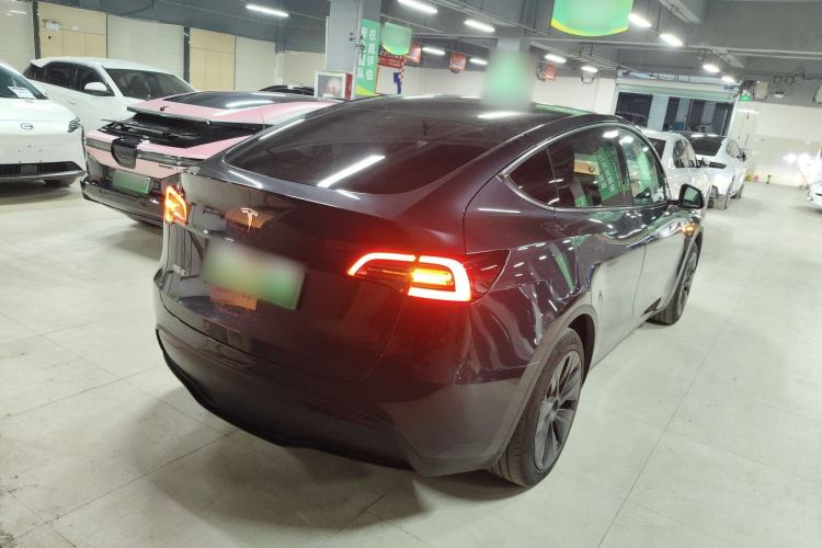 Used Tesla Model Y 2024 Rear-Wheel-Drive Version Rear Right 45 Deg
