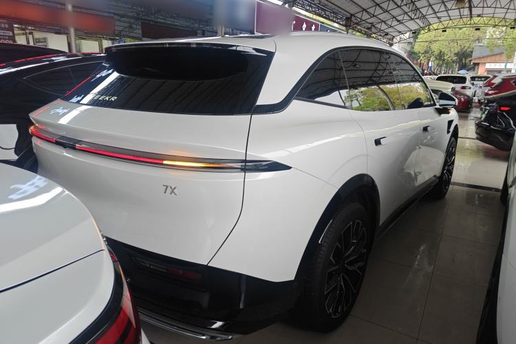 Used Zeekr 7X 2025 75 kWh Rear-Wheel Drive Intelligent Driving Version
