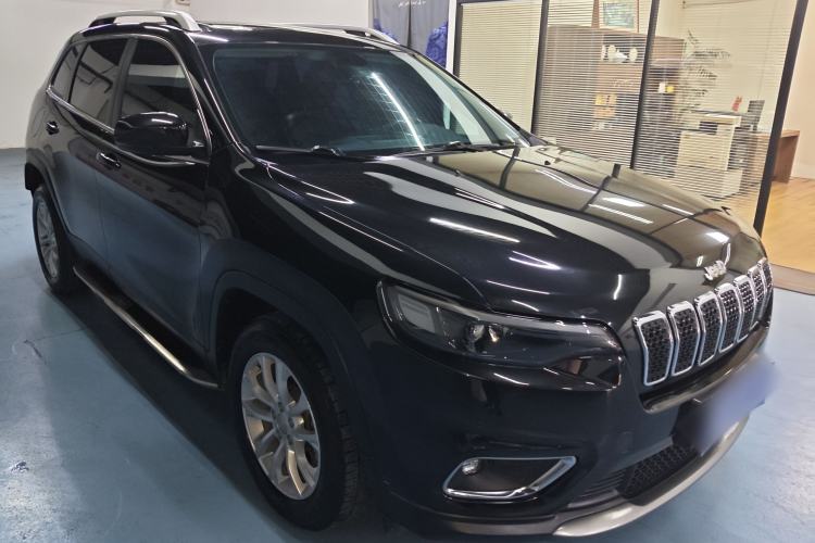 Used Jeep Cherokee 2019 2.0T Two-Wheel Drive Smart Enjoyment Version China VI