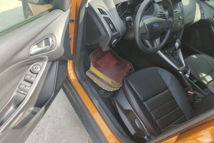 Used Ford Focus 2015 Hatchback 1.6L Automatic Comfort Model