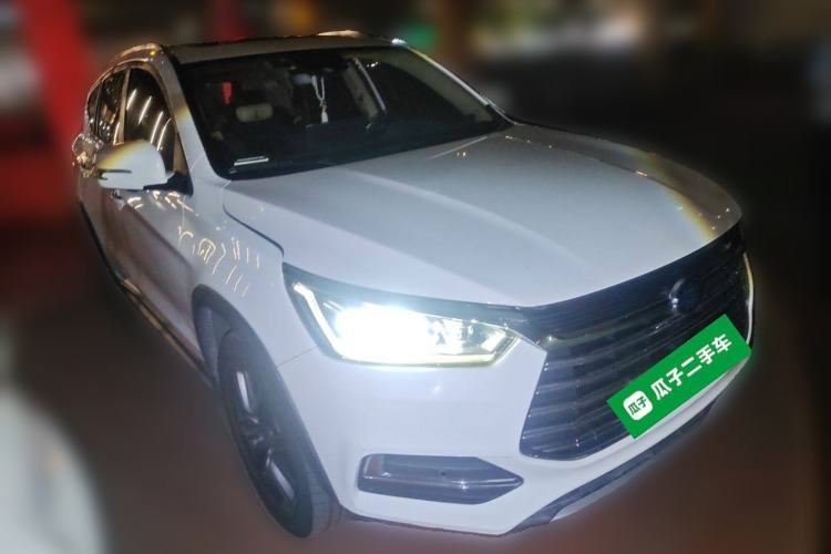 Used BYD Song New Energy 2019 Song DM 1.5TID Smart Connect Premium Model Front Right 45 Deg