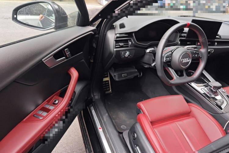 Used Audi A4L 2025 2 Million Units Enjoyment Version 40 TFSI Luxury Dynamic Edition Driver Seat