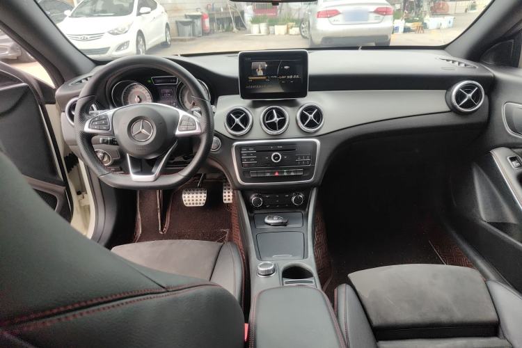 Used Mercedes-Benz CLA 2016 CLA 220 4MATIC
