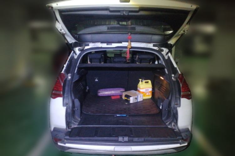 Used Peugeot 3008 2015 2.0L Automatic Classic Edition