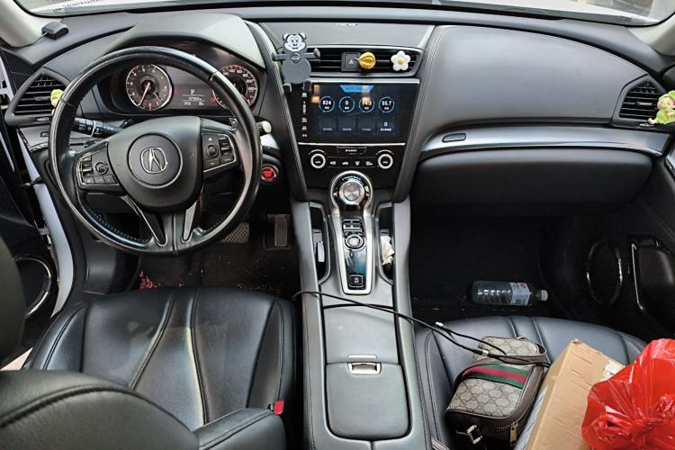 Used Acura CDX 2016 1.5T Two-Wheel Drive Enjoyment Edition Center Console