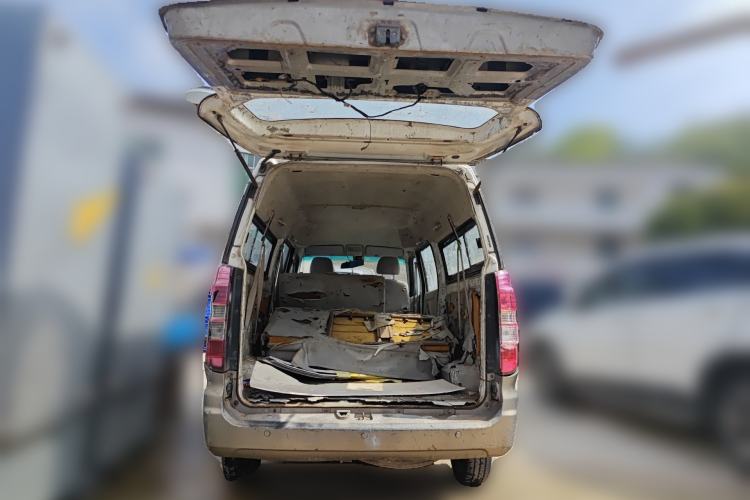 Used Jinbei New Hiace X30L 2016 1.3L Wealth Edition DLCG12 Trunk