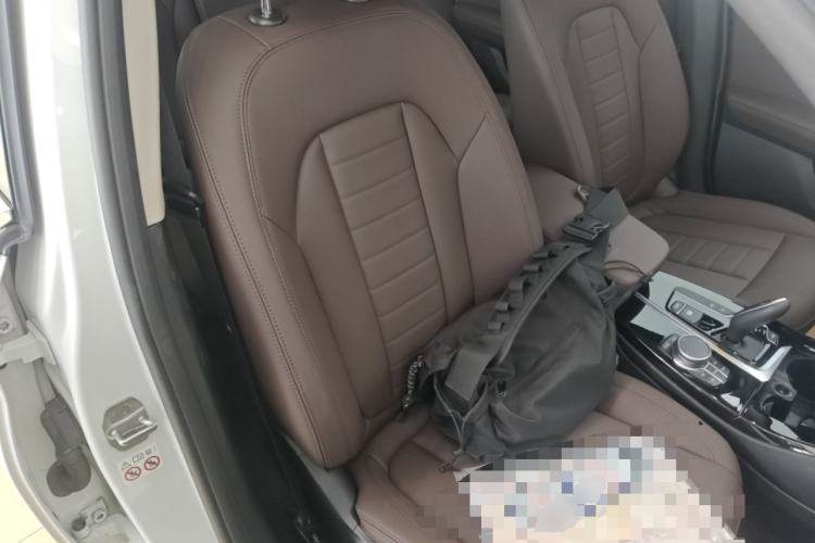 Used BMW X3 2020 xDrive25i Luxury Package Right Front Seat