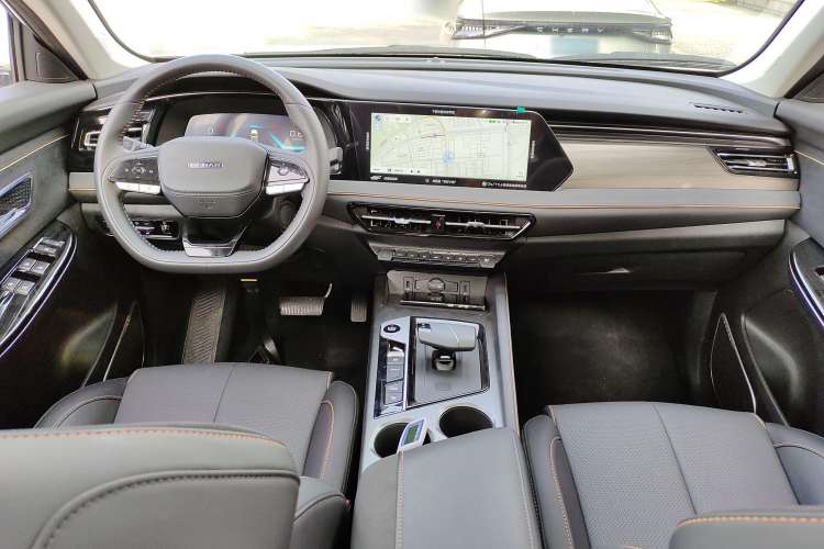 Used Oshan X7 PLUS 2023 Enjoy Edition 1.5T Automatic Pilot Model 7 Seats