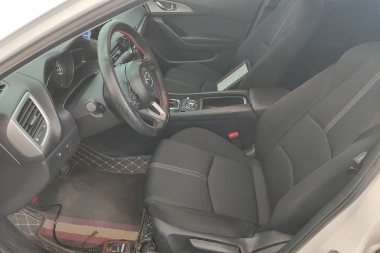 Used Mazda 3 Axela 2017 Sedan 1.5L Automatic Luxury Model Emission Standard China V
