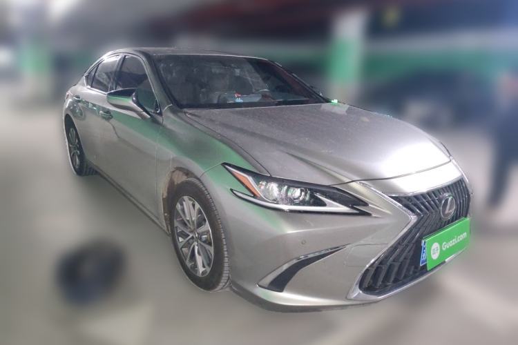 Used Lexus ES 2022 200 Excellence Edition
