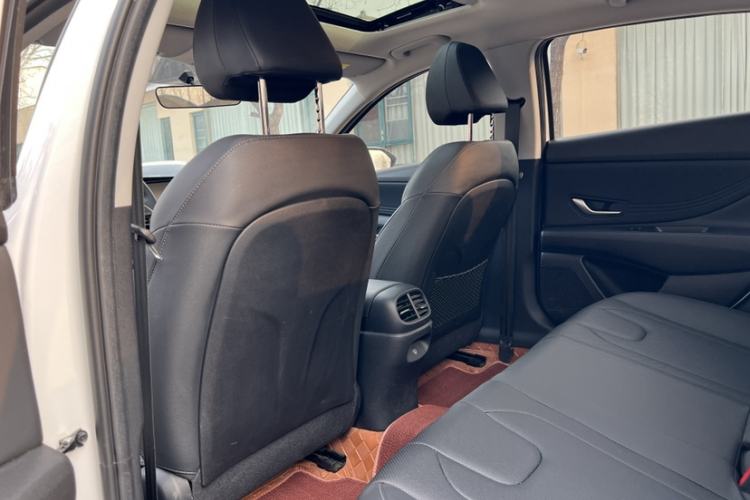 Used Hyundai Elantra 2023 1.5L CVT GLX Elite Edition
