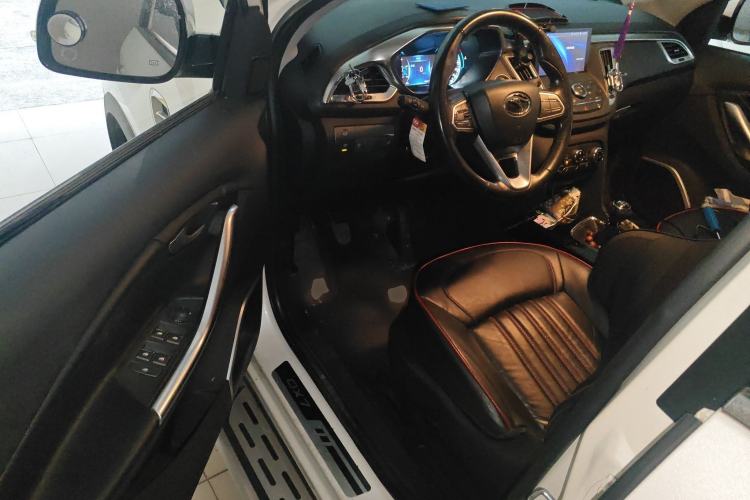 Used Soueast DX7 2015 1.5T Manual Luxury Model