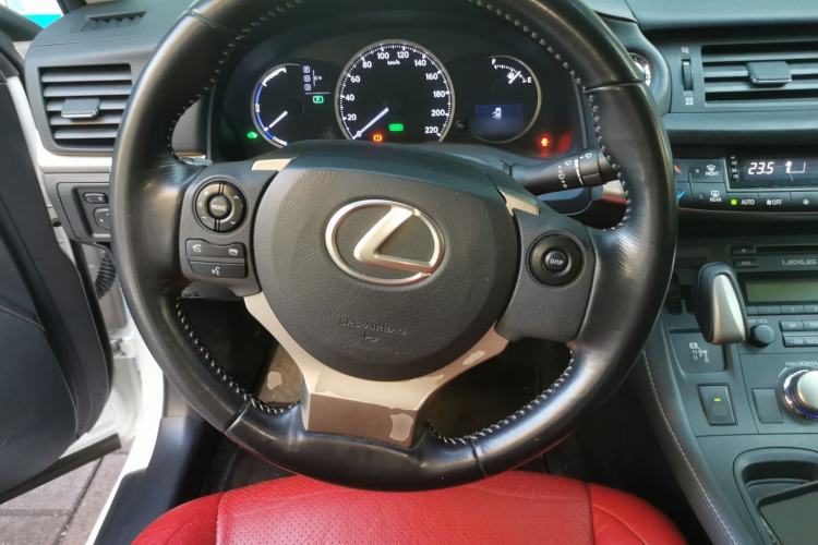 Used Lexus CT 2014 CT200h Elite Edition Monochrome Steering Wheel